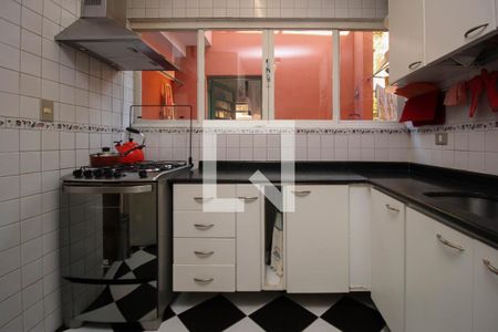 Casa à venda com 200m², 4 quartos e 2 vagas Casa à venda com 200m², 4 quartos e 2 vagasCozinha