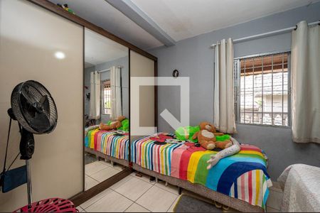 Casa à venda com 309m², 4 quartos e 2 vagas Casa à venda com 309m², 4 quartos e 2 vagasQuarto 3