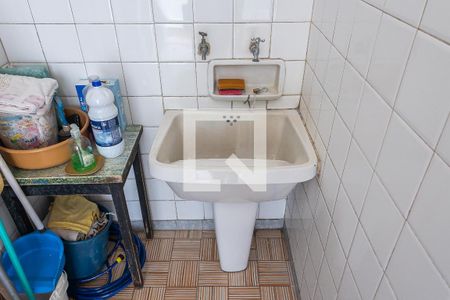 Casa à venda com 147m², 3 quartos e 2 vagas Casa à venda com 147m², 3 quartos e 2 vagasÁrea de Serviço
