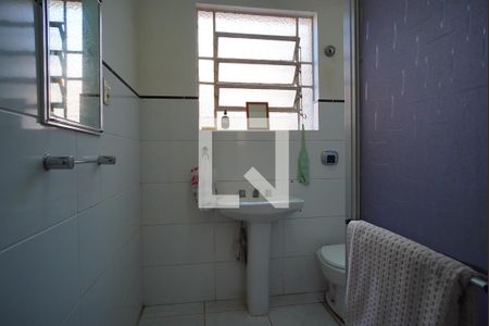 Casa à venda com 450m², 3 quartos e 3 vagasBanheiro 2