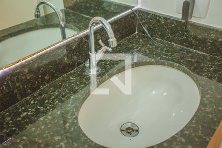 Banheiro de kitnet/studio para alugar com 1 quarto, 27m² em Vila da Saúde, São Paulo