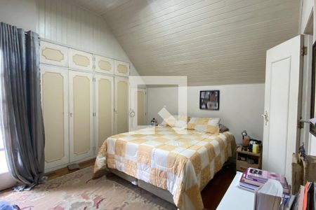 Casa de condomínio à venda com 320m², 4 quartos e 4 vagasSuíte 3