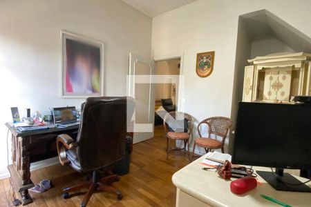 Casa de condomínio à venda com 320m², 4 quartos e 4 vagasQuarto 4