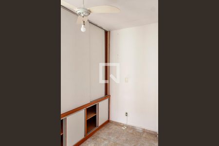 Quarto 1 de apartamento para alugar com 2 quartos, 60m² em Itanhangá, Rio de Janeiro