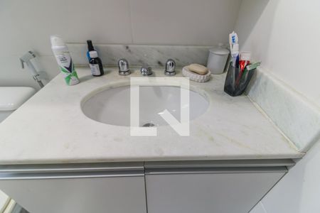 Apartamento à venda com 145m², 3 quartos e 2 vagasSuíte - Banheiro