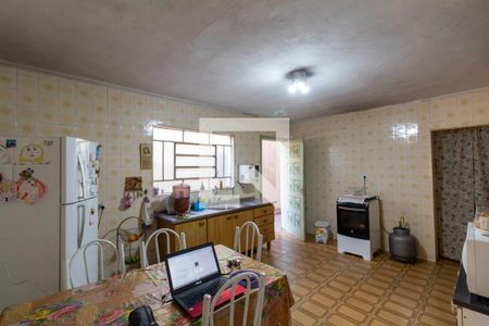 Casa à venda com 225m², 4 quartos e 2 vagas Casa à venda com 225m², 4 quartos e 2 vagasCasa 1 - Cozinha