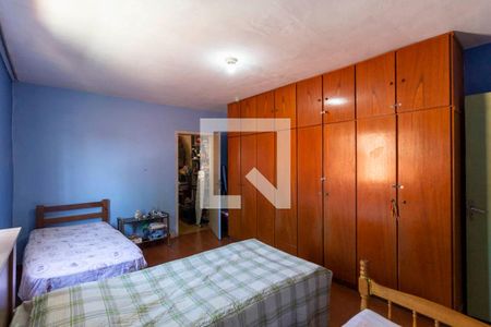 Casa à venda com 225m², 4 quartos e 2 vagas Casa à venda com 225m², 4 quartos e 2 vagasCasa 1 - Quarto 2