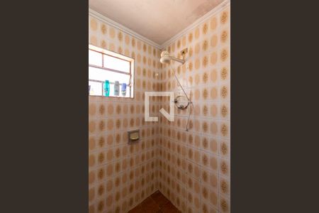 Casa à venda com 225m², 4 quartos e 2 vagas Casa à venda com 225m², 4 quartos e 2 vagasCasa 1 - Banheiro 1