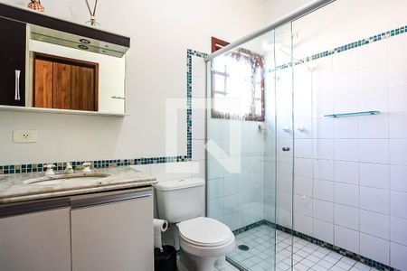 Casa à venda com 223m², 3 quartos e 4 vagasSuíte 1 - Banheiro