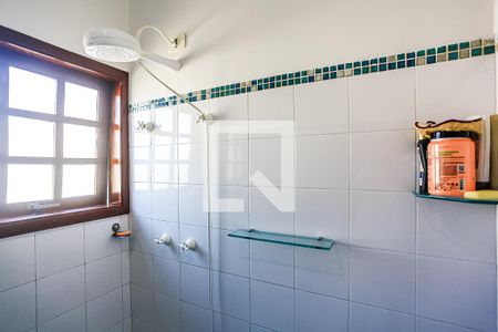 Casa à venda com 223m², 3 quartos e 4 vagasSuíte 1 - Banheiro