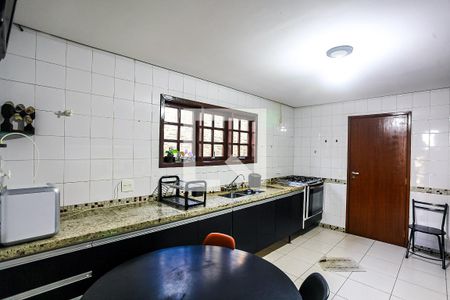 Casa à venda com 223m², 3 quartos e 4 vagasCozinha