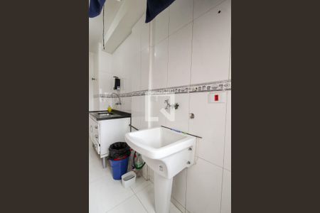 Apartamento à venda com 49m², 2 quartos e sem vaga Apartamento à venda com 49m², 2 quartos e sem vagaÁrea de Serviço