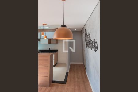 Sala de apartamento à venda com 2 quartos, 57m² em Vila Satúrnia, Campinas