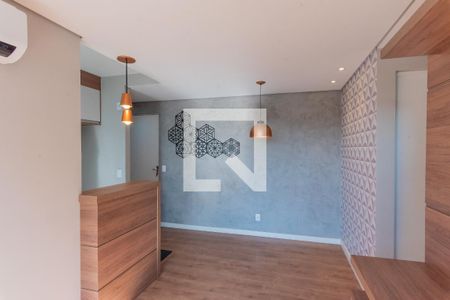 Sala de apartamento à venda com 2 quartos, 57m² em Vila Satúrnia, Campinas