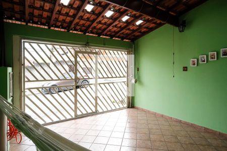 Casa à venda com 98m², 2 quartos e 1 vagaGaragem