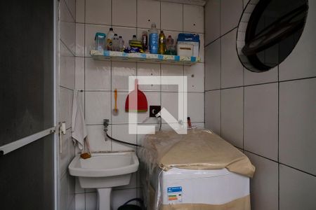Casa à venda com 98m², 2 quartos e 1 vagaÁrea de Serviço