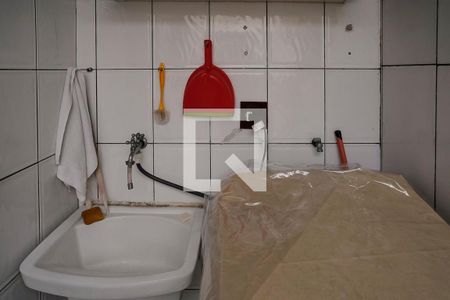 Casa à venda com 98m², 2 quartos e 1 vagaÁrea de Serviço