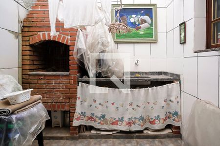 Casa à venda com 98m², 2 quartos e 1 vagaQuintal