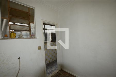 Apartamento à venda com 100m², 2 quartos e 1 vagaÁrea de Serviço