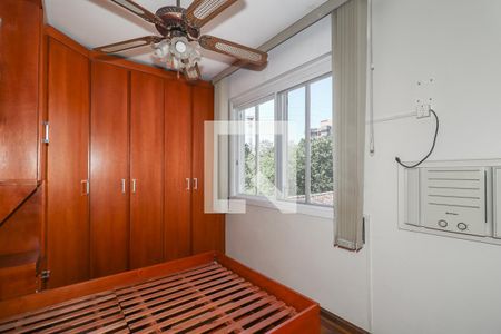 Quarto de apartamento para alugar com 3 quartos, 98m² em Passo da Areia, Porto Alegre