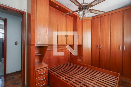 Quarto de apartamento para alugar com 3 quartos, 98m² em Passo da Areia, Porto Alegre