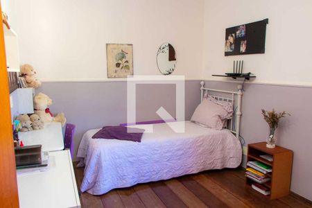 Casa de condomínio à venda com 208m², 4 quartos e 5 vagas Casa de condomínio à venda com 208m², 4 quartos e 5 vagasQuarto 2