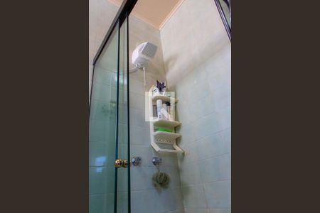 Casa de condomínio à venda com 208m², 4 quartos e 5 vagas Casa de condomínio à venda com 208m², 4 quartos e 5 vagasBanheiro da Suíte