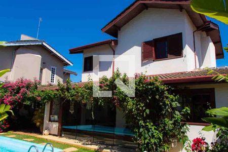 Casa de condomínio à venda com 208m², 4 quartos e 5 vagas Casa de condomínio à venda com 208m², 4 quartos e 5 vagasÁrea Externa