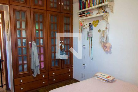 Casa de condomínio à venda com 208m², 4 quartos e 5 vagas Casa de condomínio à venda com 208m², 4 quartos e 5 vagasQuarto 1