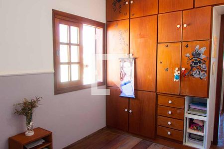 Casa de condomínio à venda com 208m², 4 quartos e 5 vagas Casa de condomínio à venda com 208m², 4 quartos e 5 vagasQuarto 2