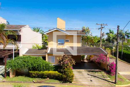 Casa de condomínio à venda com 208m², 4 quartos e 5 vagas Casa de condomínio à venda com 208m², 4 quartos e 5 vagasVista do Quarto 1