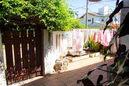 Casa de condomínio à venda com 208m², 4 quartos e 5 vagas Casa de condomínio à venda com 208m², 4 quartos e 5 vagasÁrea de Serviço