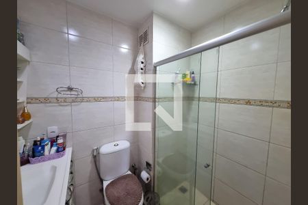 Apartamento à venda com 120m², 3 quartos e 2 vagas Apartamento à venda com 120m², 3 quartos e 2 vagasBanheiro