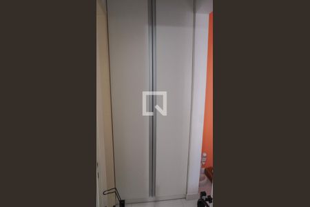 Apartamento à venda com 44m², 1 quarto e 1 vagaCorredor - Armários