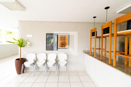 Apartamento para alugar com 44m², 2 quartos e 1 vaga Apartamento para alugar com 44m², 2 quartos e 1 vagaÁrea comum - Salão de festas