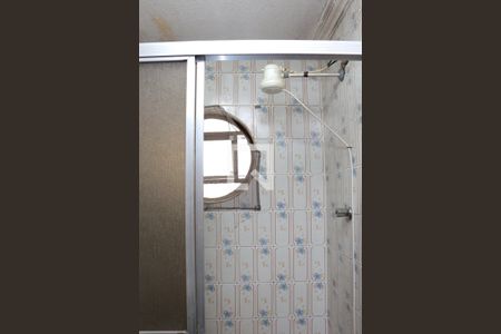 Casa à venda com 100m², 2 quartos e 2 vagas Casa à venda com 100m², 2 quartos e 2 vagasBanheiro da Suíte
