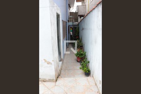 Casa à venda com 100m², 2 quartos e 2 vagas Casa à venda com 100m², 2 quartos e 2 vagasQuintal