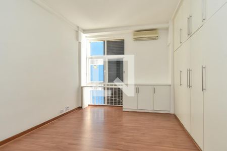 Quarto 1 de apartamento para alugar com 4 quartos, 262m² em Santa Cecilia, São Paulo
