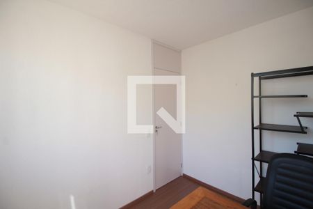 Quarto 1 de apartamento para alugar com 2 quartos, 42m² em Trevo, Belo Horizonte