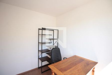 Quarto 1 de apartamento para alugar com 2 quartos, 42m² em Trevo, Belo Horizonte