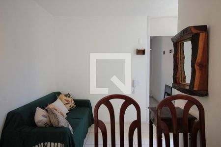 Sala de apartamento para alugar com 2 quartos, 42m² em Trevo, Belo Horizonte