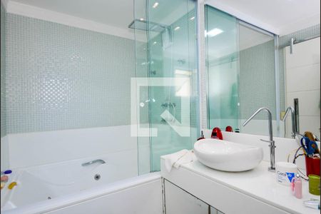 Apartamento à venda com 140m², 3 quartos e 3 vagasBanheiro da Suíte 3