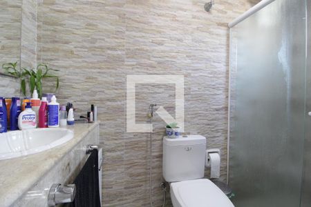 Casa à venda com 105m², 2 quartos e 2 vagasBanheiro da Suíte