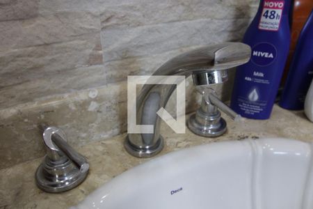 Casa à venda com 105m², 2 quartos e 2 vagasBanheiro da Suíte