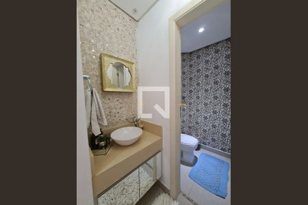 Casa à venda com 167m², 3 quartos e 4 vagas