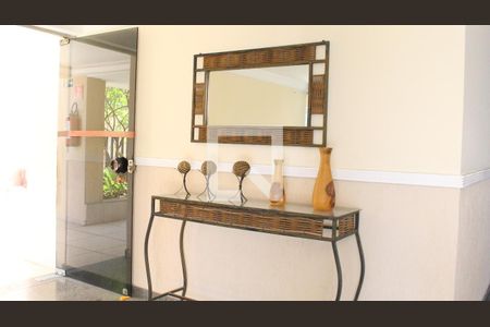 Apartamento à venda com 68m², 2 quartos e 2 vagasHall de entrada