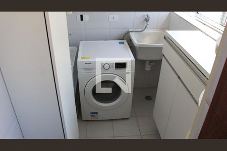 Apartamento à venda com 68m², 2 quartos e 2 vagasÁrea de Serviço