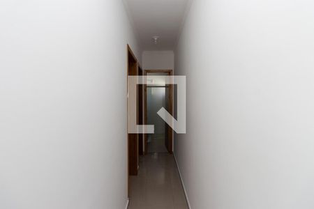 Corredor de apartamento para alugar com 2 quartos, 60m² em Vila Mazzei, São Paulo