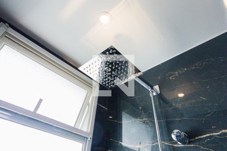 Apartamento à venda com 80m², 2 quartos e 1 vagaBanheiro Social