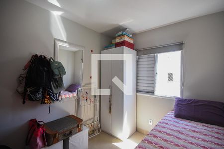 Quarto 1 de apartamento para alugar com 2 quartos, 52m² em Parque Taboão, Taboão da Serra
